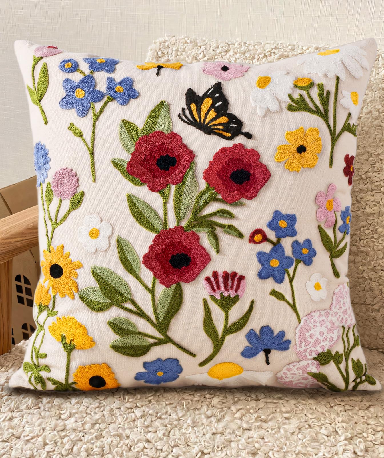 Embroidered Throw Pillow Cover 20x20 Inch - Spring Summer Boho Decorative Pillow Cover with Zipper for Living Room Couch Sofa Bed Aesthetic Design Retro Flower Cushion Pillowcase